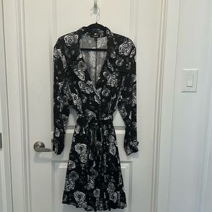 Black and white floral trench-coat unlined